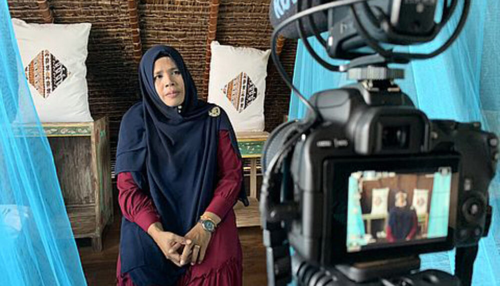 Former female combatant being interviewed for the film.